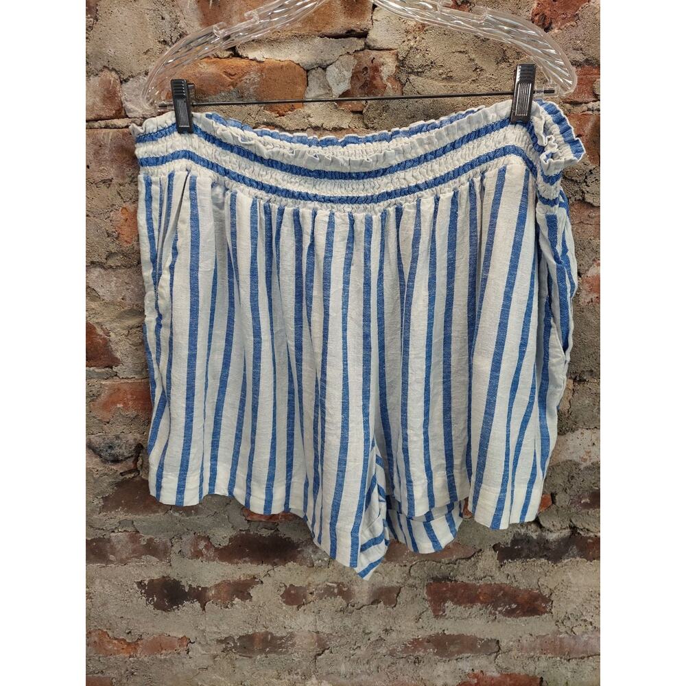 Ava & Viv Blue and White Striped Smocked Waist Shorts